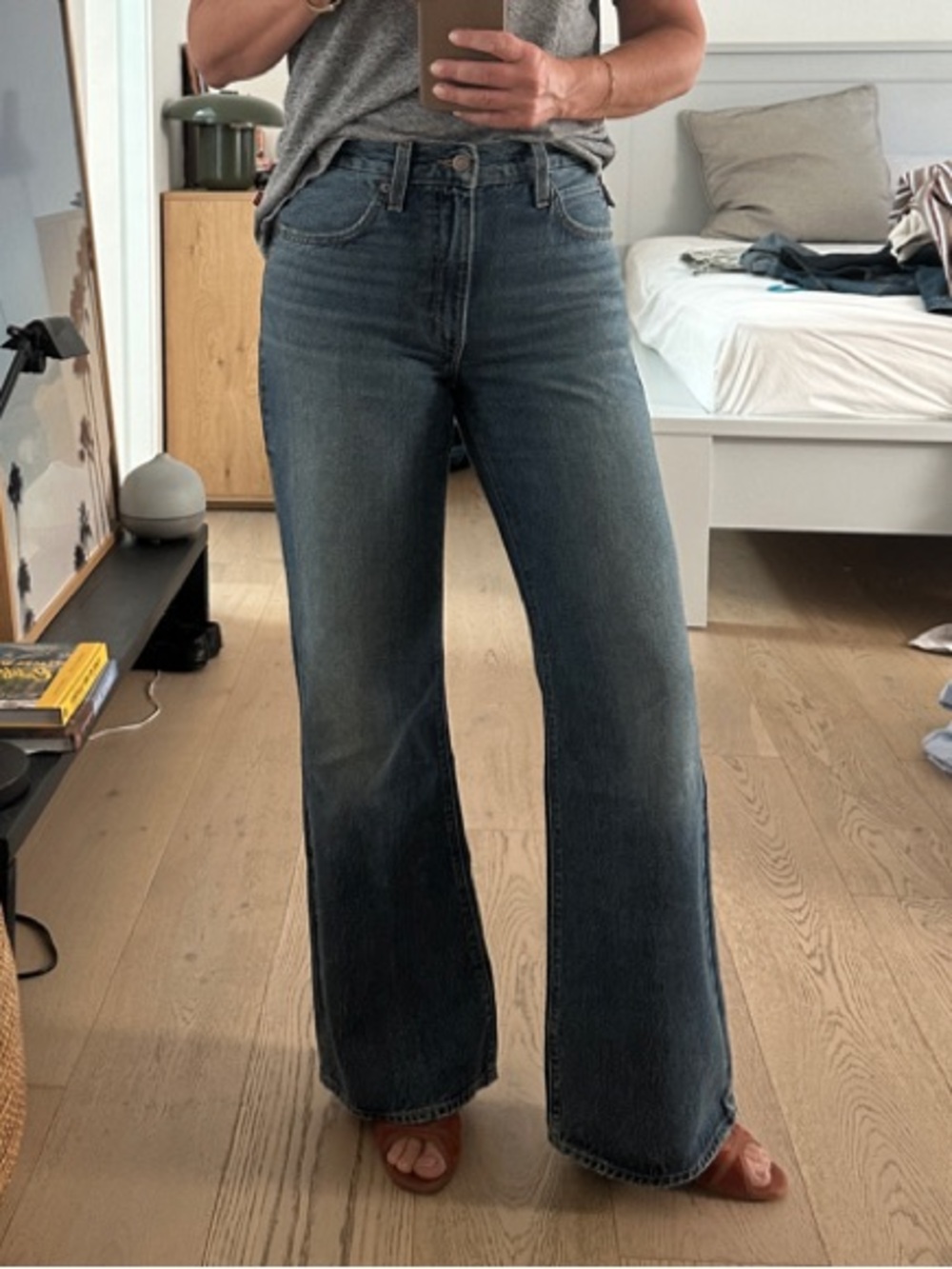 Levi's mid high rise baggy Bootcut Jeans — Dark Blue Wash